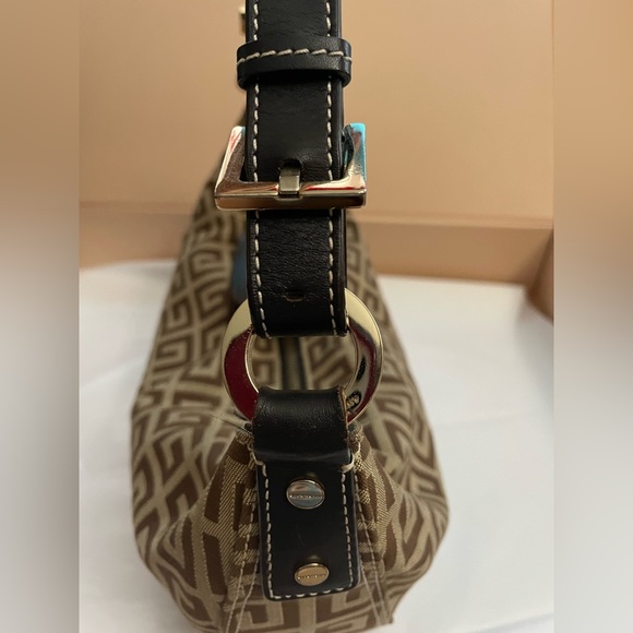 SoldâAuthentic GIVENCHY Cut Monogram Shoulder Bag - Picture 14 of 16